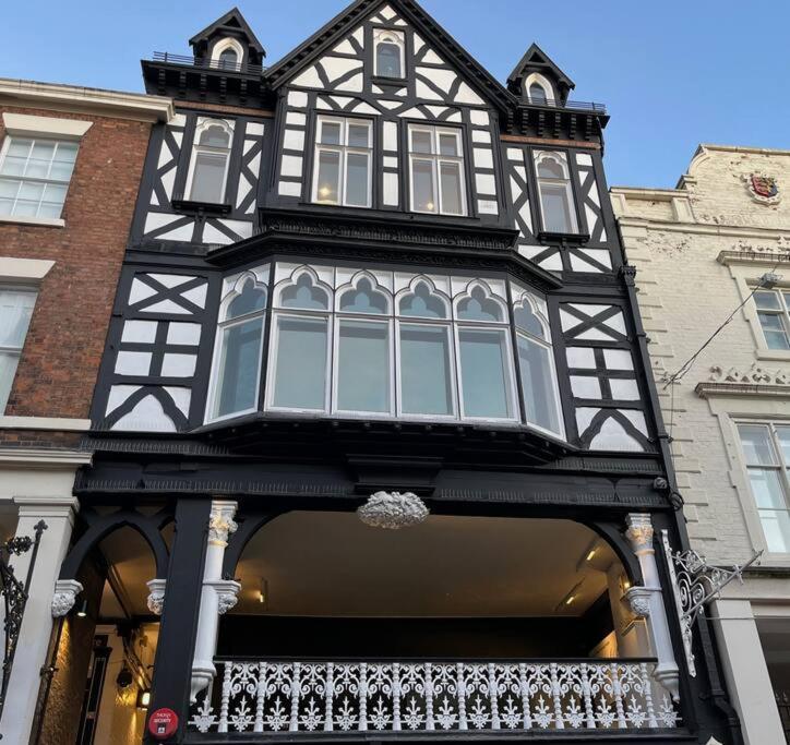 Studio On The Rows - Central City Centre Chester Bagian luar foto