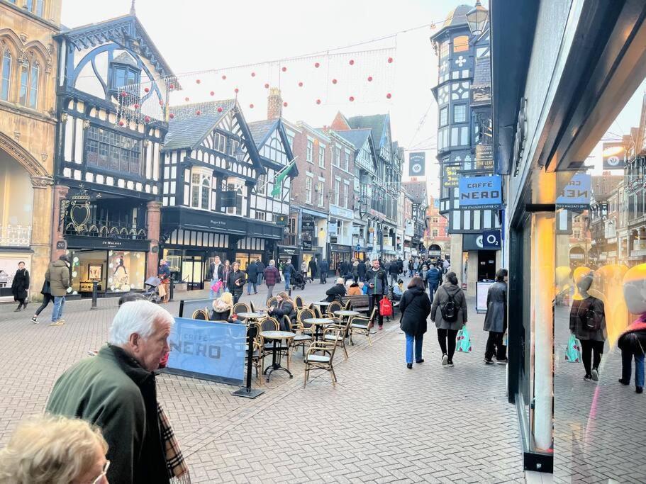 Studio On The Rows - Central City Centre Chester Bagian luar foto