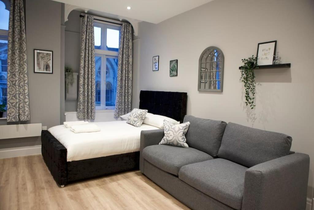 Studio On The Rows - Central City Centre Chester Bagian luar foto